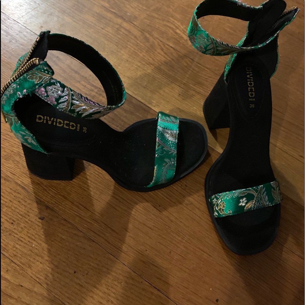 Heels - Picture 2 of 2